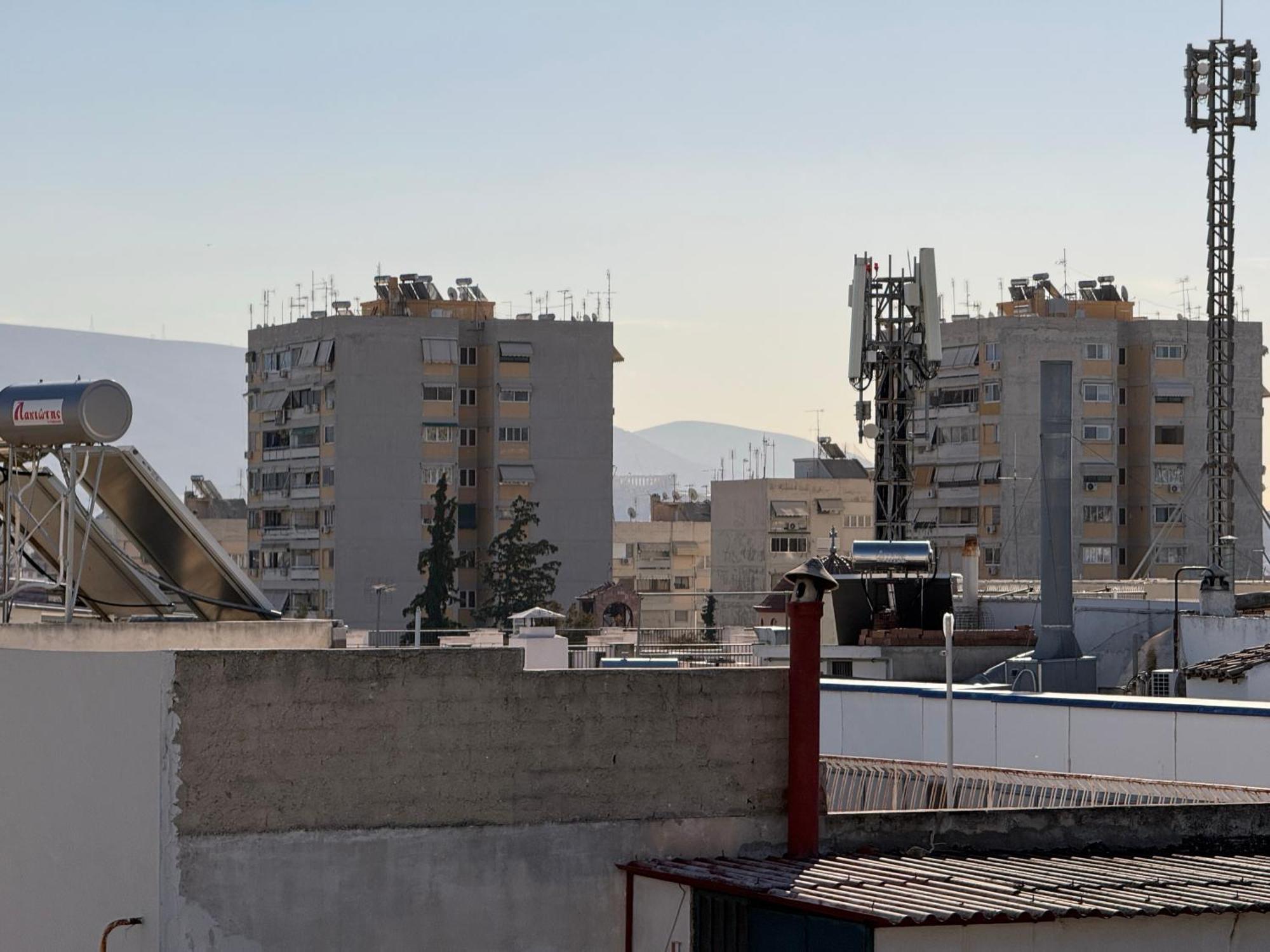 Sunny Home Private Jacuzzi Hydromassage Acropolis & Lycabettus Far View Parking 300M Metro Peristeri Atene Esterno foto
