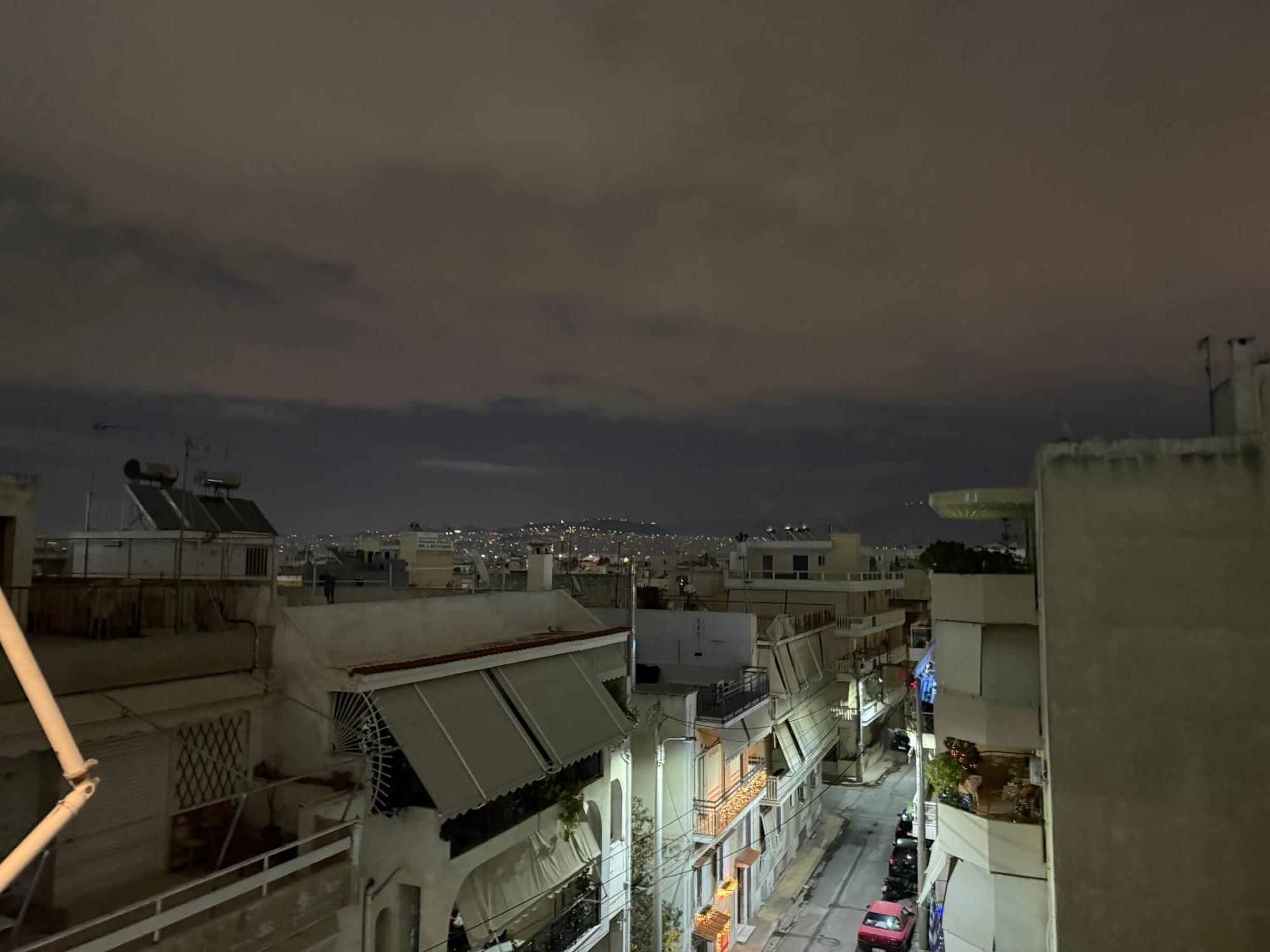 Sunny Home Private Jacuzzi Hydromassage Acropolis & Lycabettus Far View Parking 300M Metro Peristeri Atene Camera foto