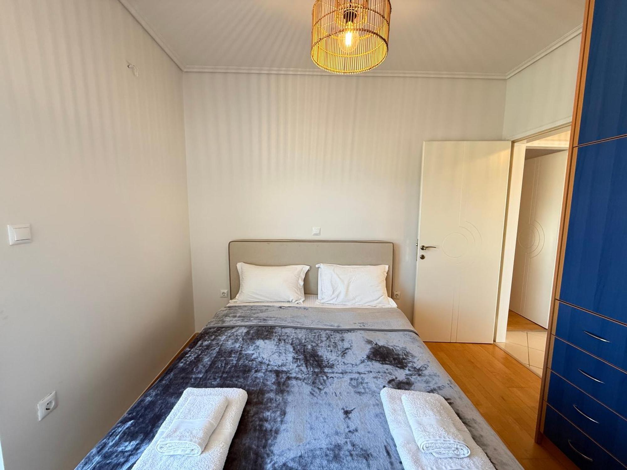 Sunny Home Private Jacuzzi Hydromassage Acropolis & Lycabettus Far View Parking 300M Metro Peristeri Atene Esterno foto