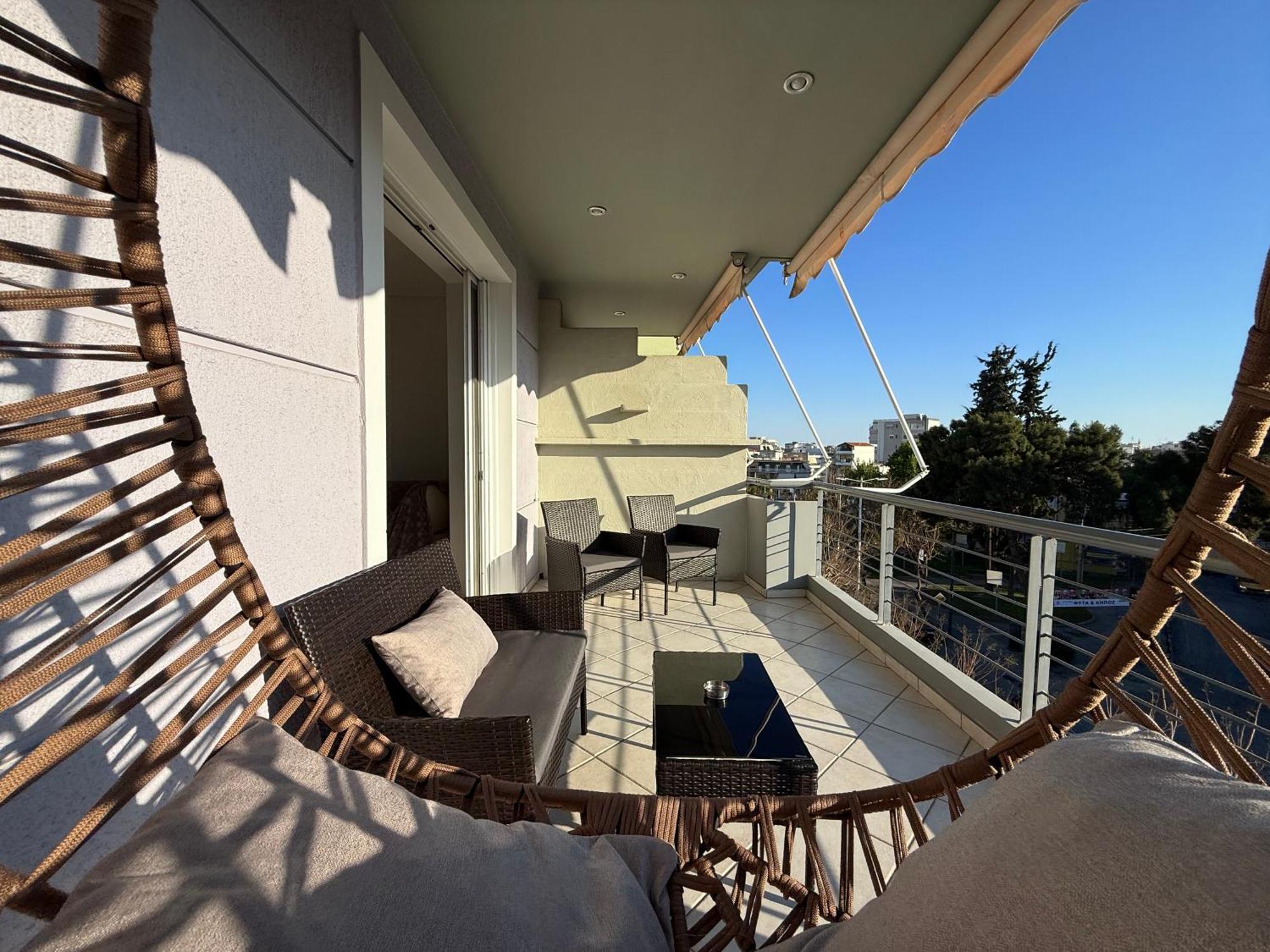 Sunny Home Private Jacuzzi Hydromassage Acropolis & Lycabettus Far View Parking 300M Metro Peristeri Atene Esterno foto