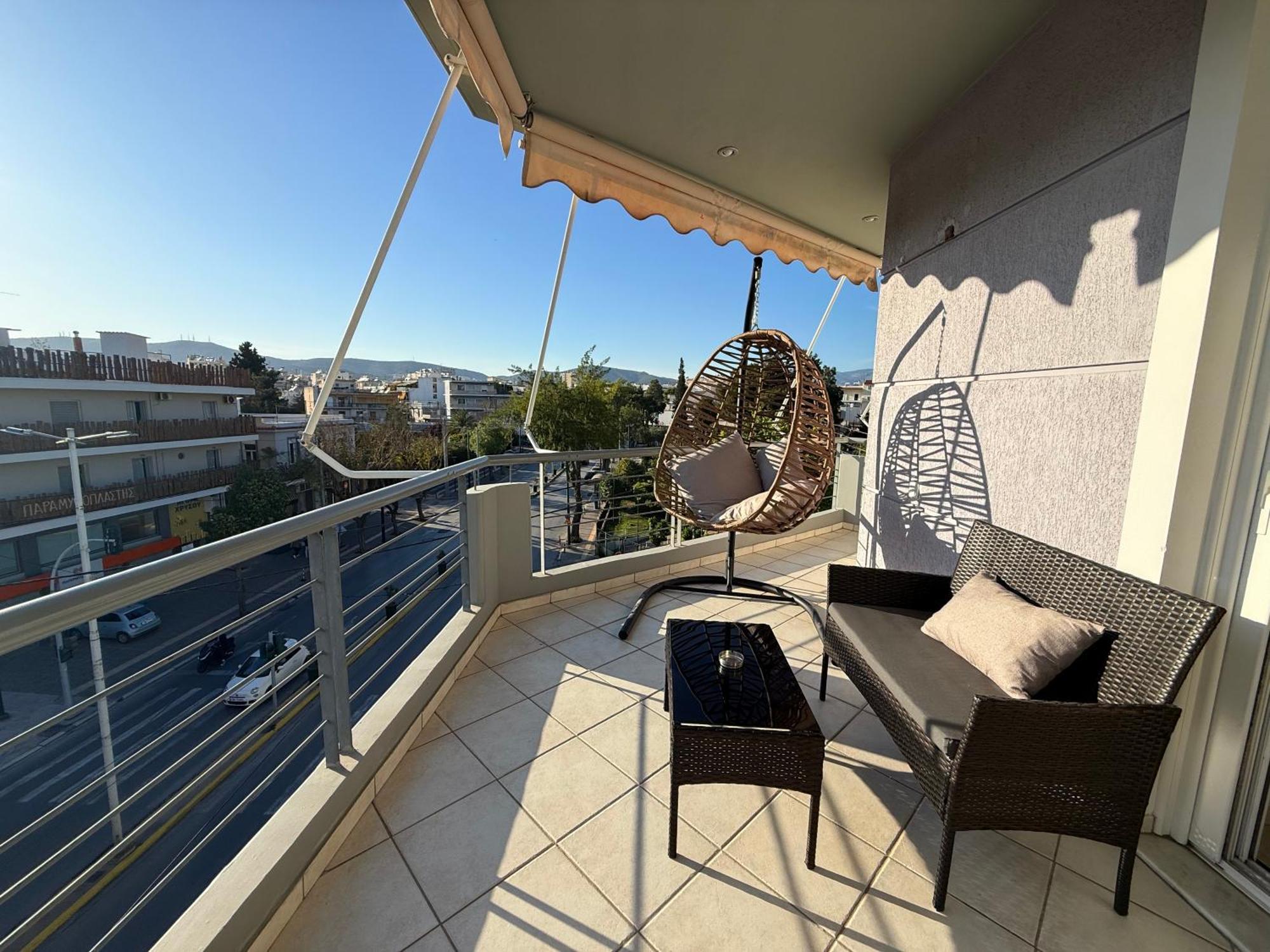 Sunny Home Private Jacuzzi Hydromassage Acropolis & Lycabettus Far View Parking 300M Metro Peristeri Atene Esterno foto