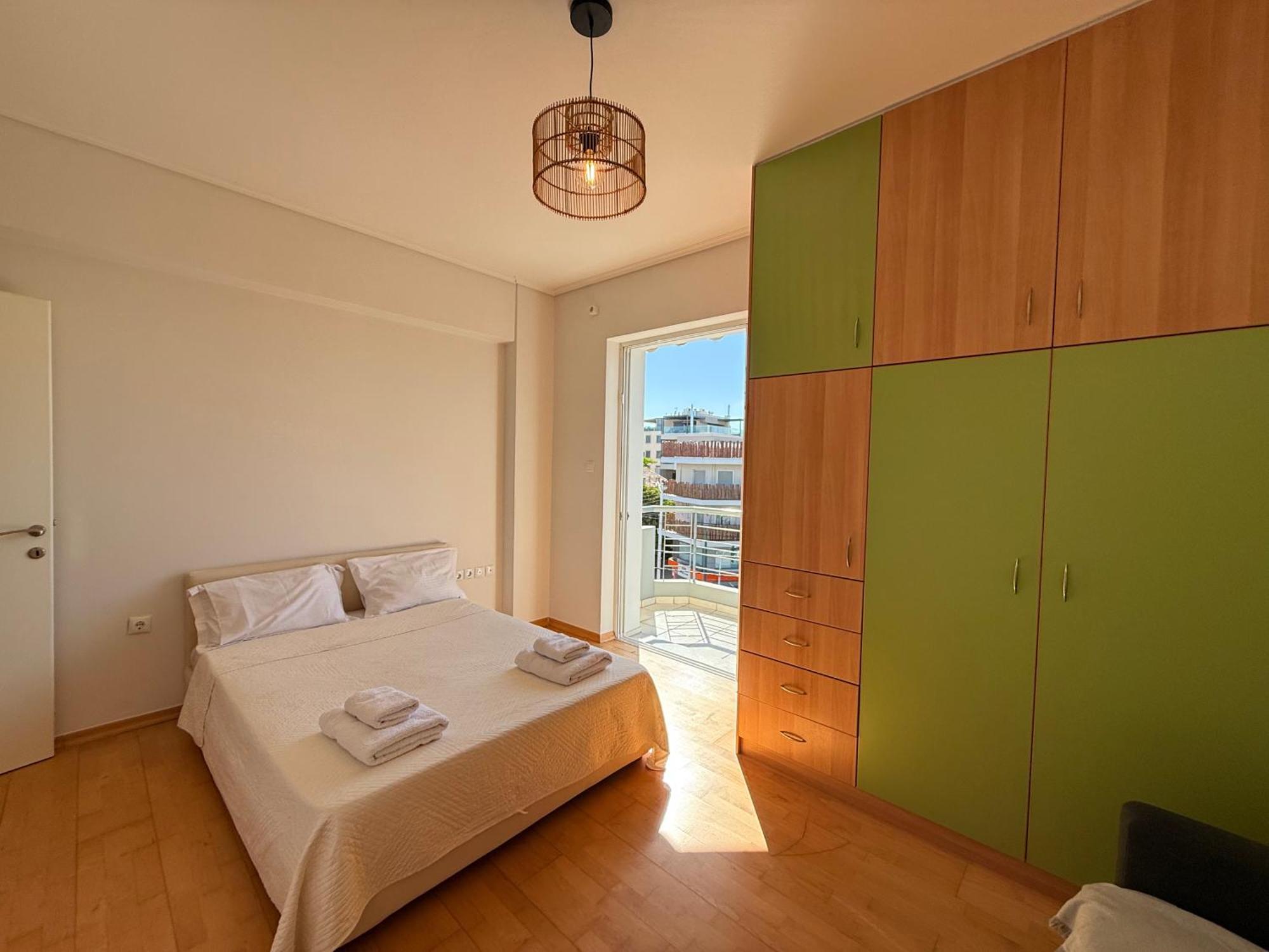 Sunny Home Private Jacuzzi Hydromassage Acropolis & Lycabettus Far View Parking 300M Metro Peristeri Atene Esterno foto