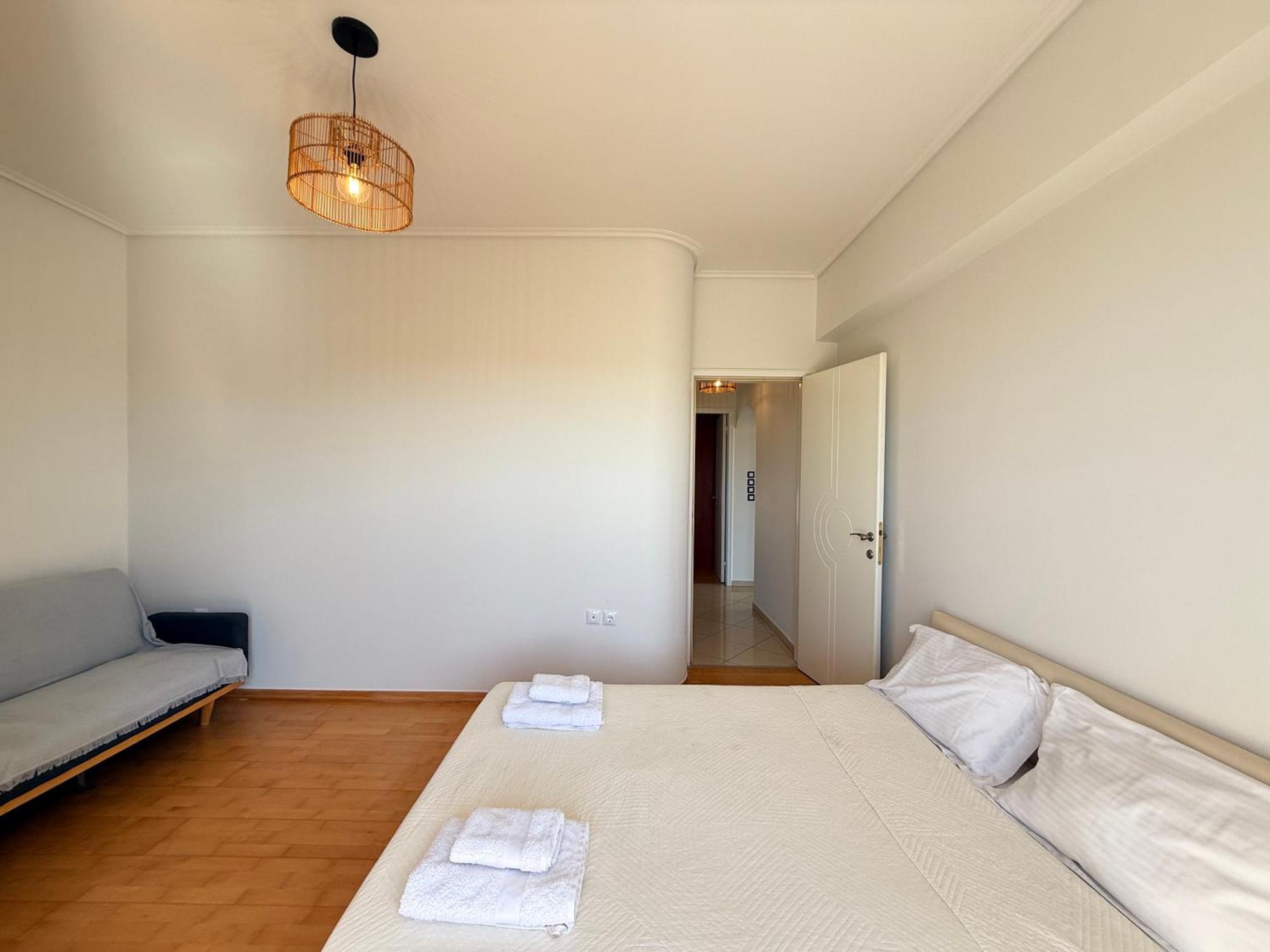 Sunny Home Private Jacuzzi Hydromassage Acropolis & Lycabettus Far View Parking 300M Metro Peristeri Atene Esterno foto